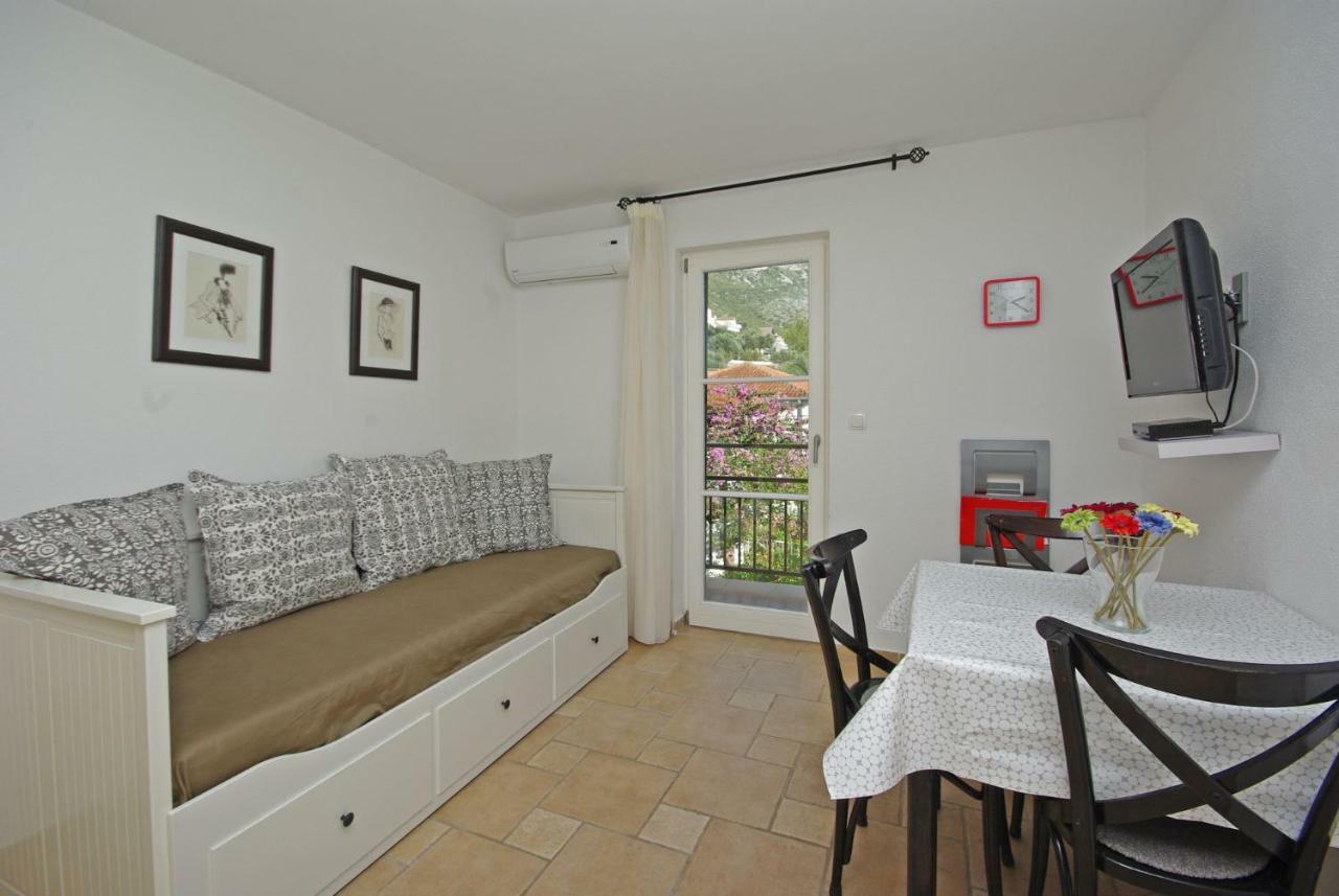 Steinhaus Dalmatien Apartment Podaca Exterior foto